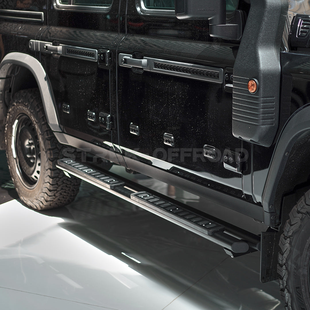 Aluminum running boards installed on Ineos Grenadier