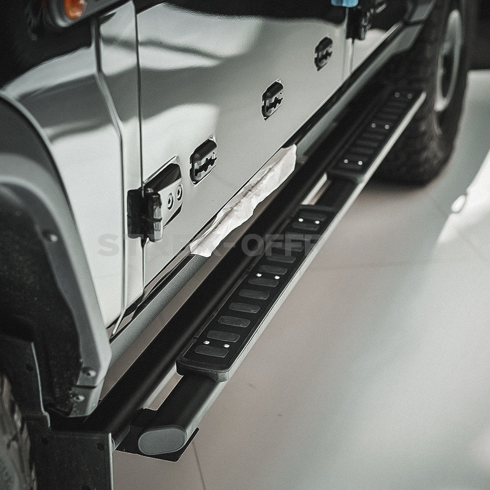 Aluminum running boards installed on Ineos Grenadier